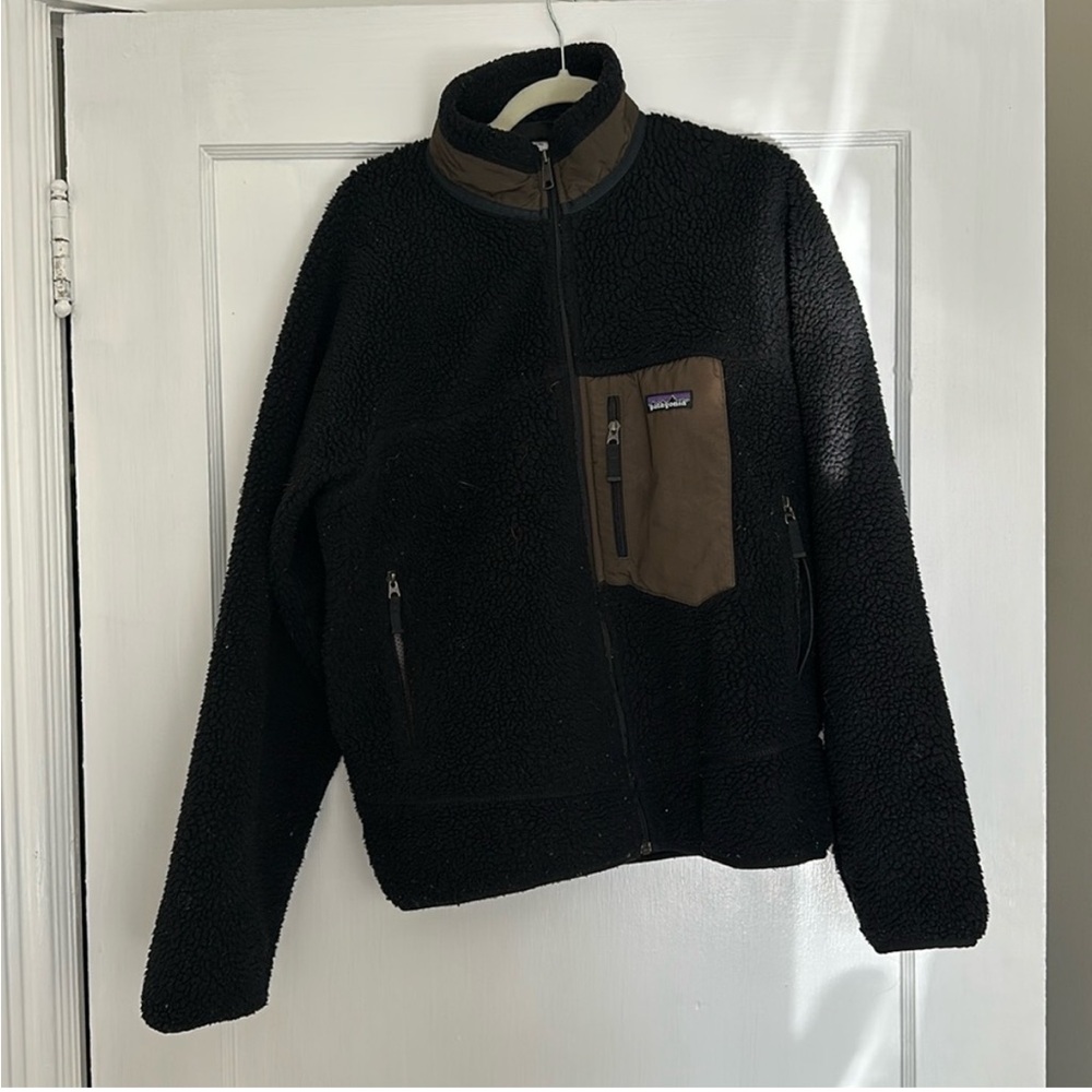 Men’s black Retro-x Patagonia Sherpa jacket size Large